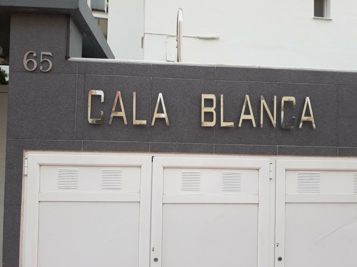 Cala Blanca Solo Familias