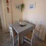 Apartamento De 2 Dormitorios Con Terraza Solo Familias