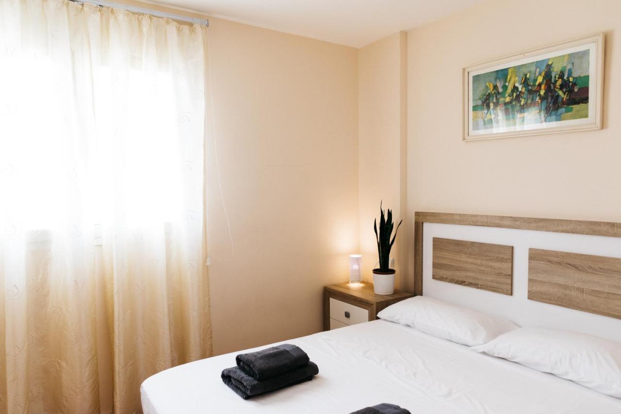 Townhouse With Terraces And Communal Pool Villa Gandia