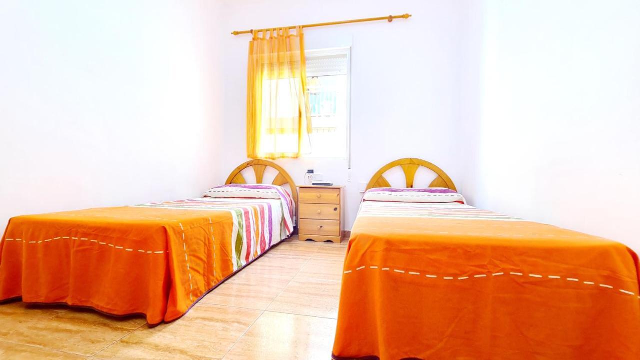 Bonanza - 40 Metros De La Playa! Apartamento