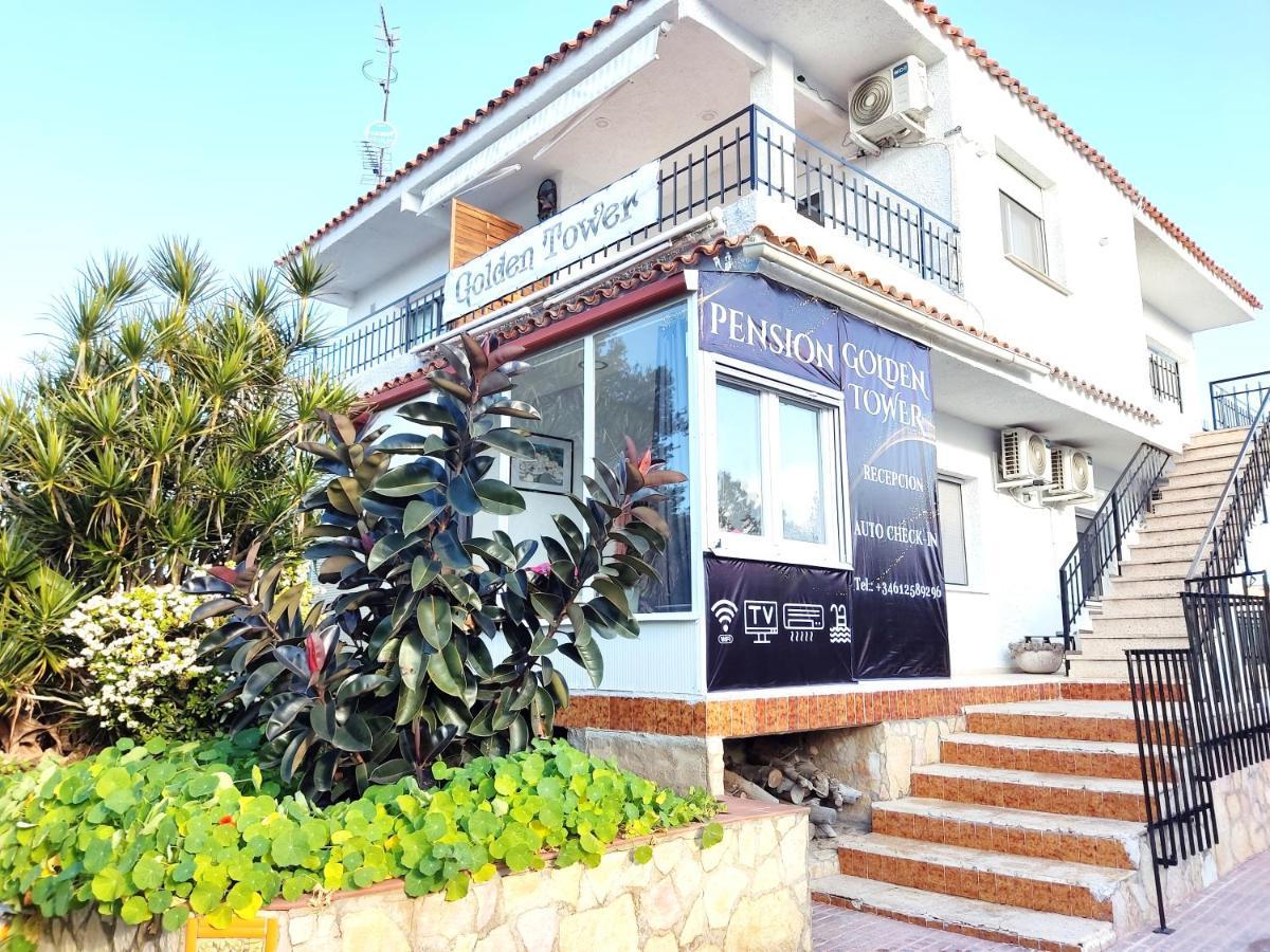 Golden Tower Auto Check-in Guest house *