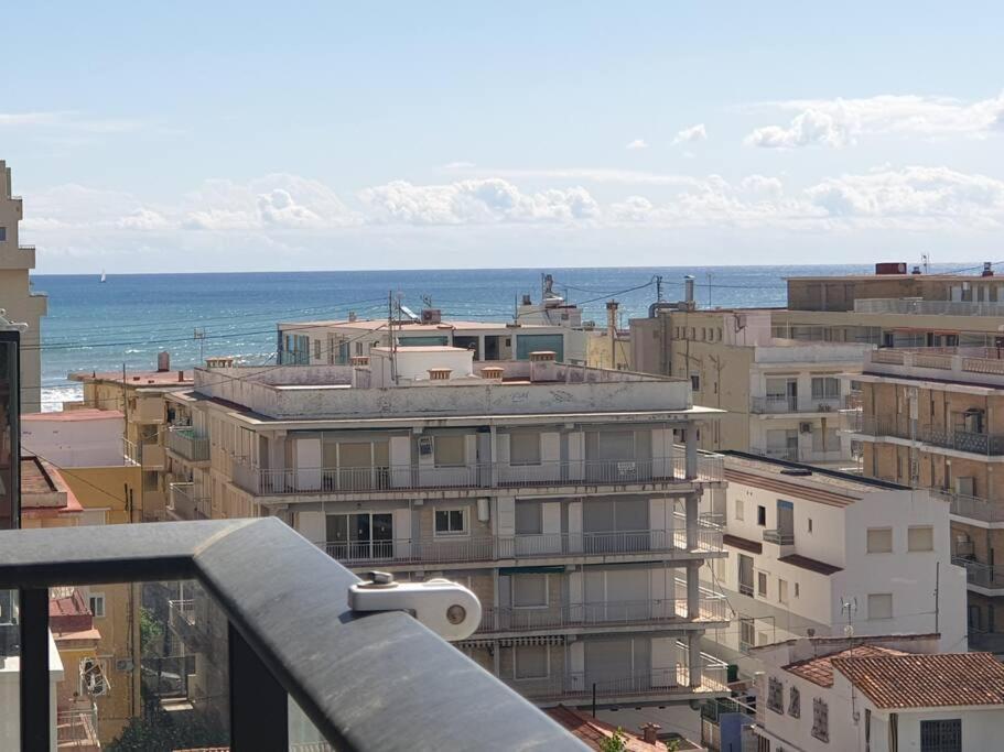 El Alamo: Family-friendly Beachfront With Sea Views Apartment