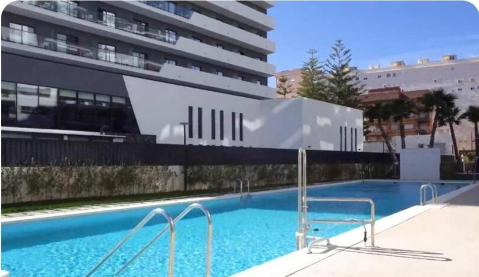 Apartment El Alamo: Family-friendly Beachfront With Sea Views Gandia