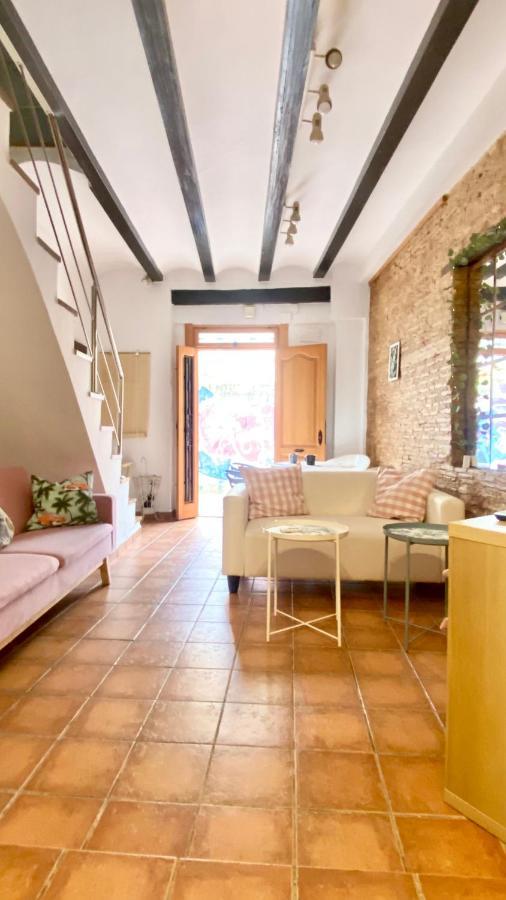 Preciosa En El Corazón De Apartamento