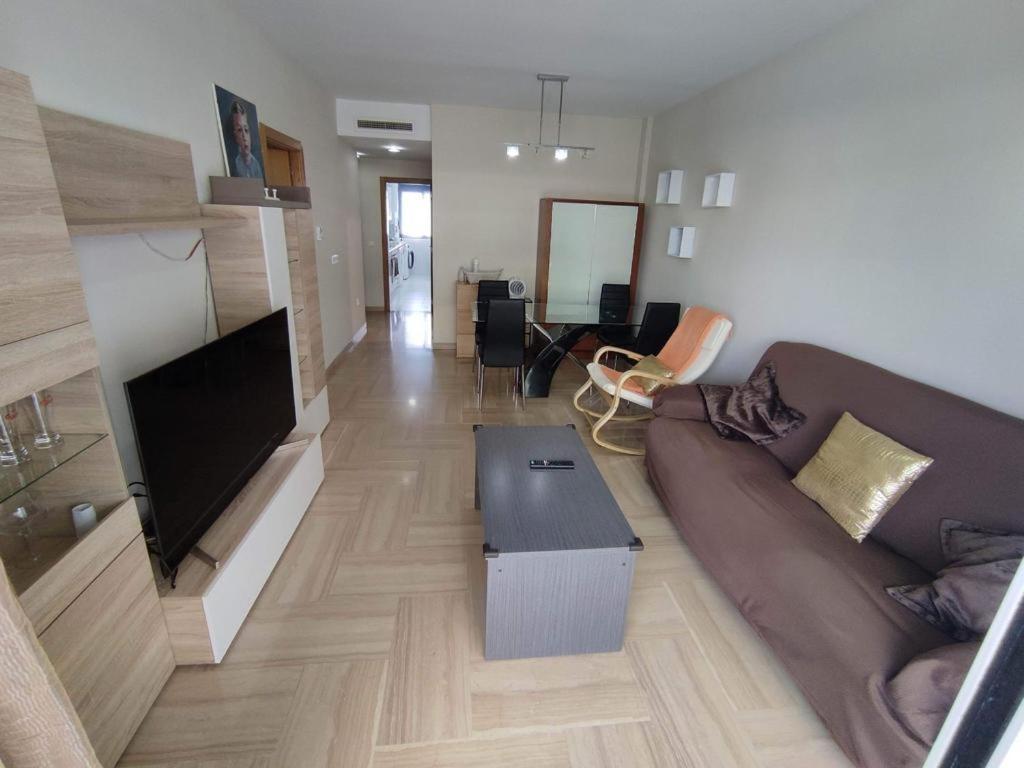 Apartamento Fabuloso Bajo En La Playa De *