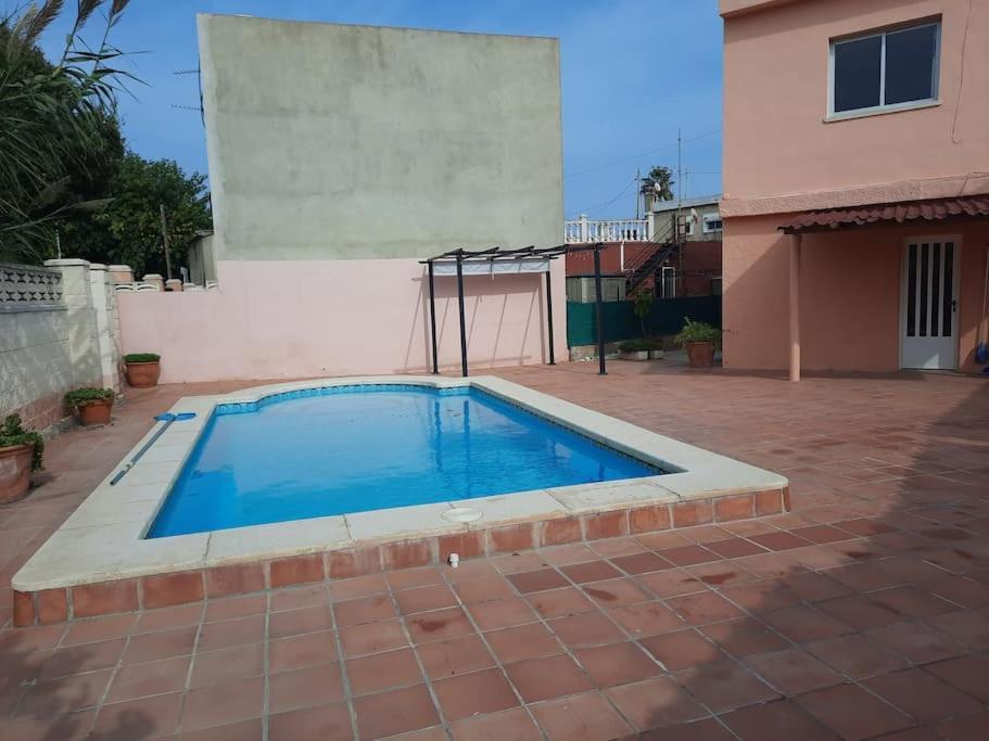 Cosy Close To The And Heated Pool. Apartamento *