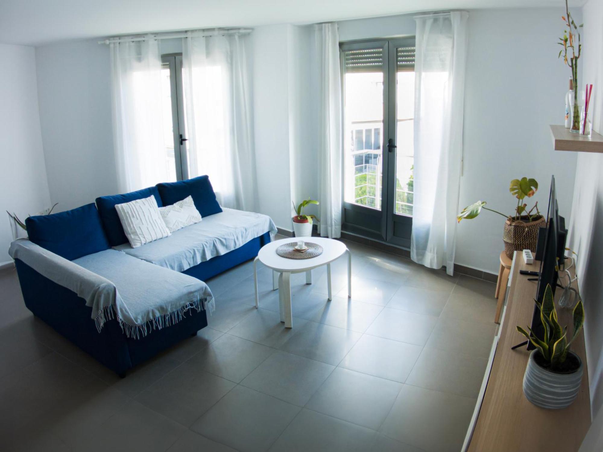 Habitación en casa particular Privadas Con Baño En Piso Céntrico *