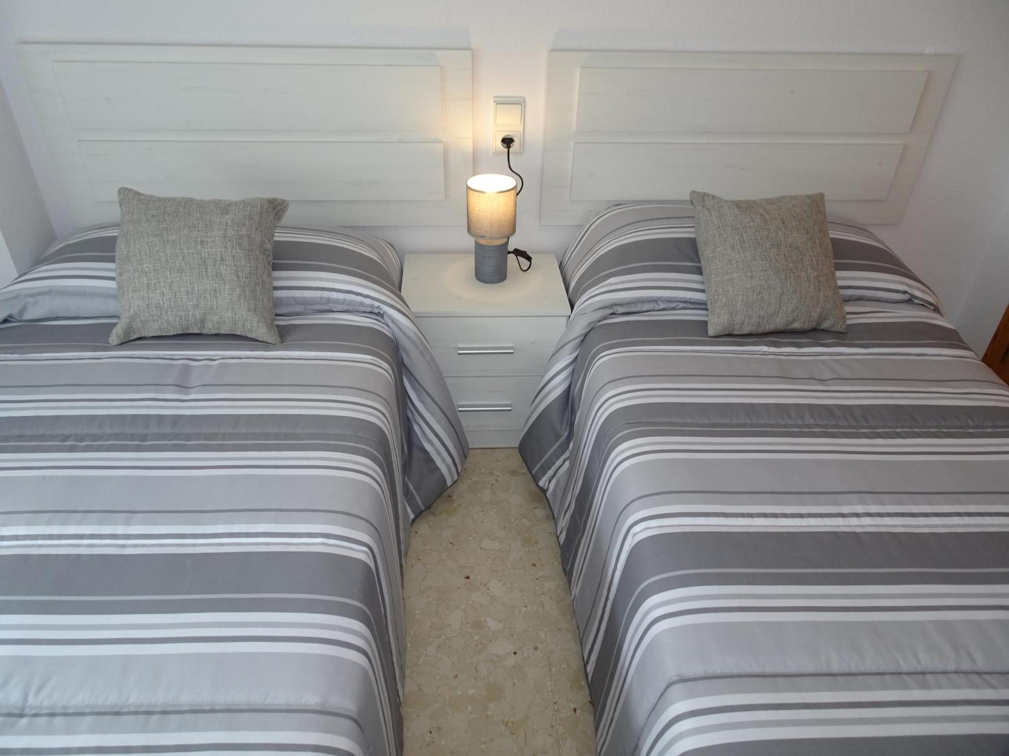 Apartamento Athenea Playa Grandia - Alquiler Solo A Familias *