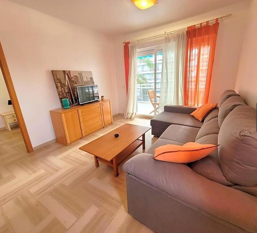 Estupendo En Residencial Apartamento