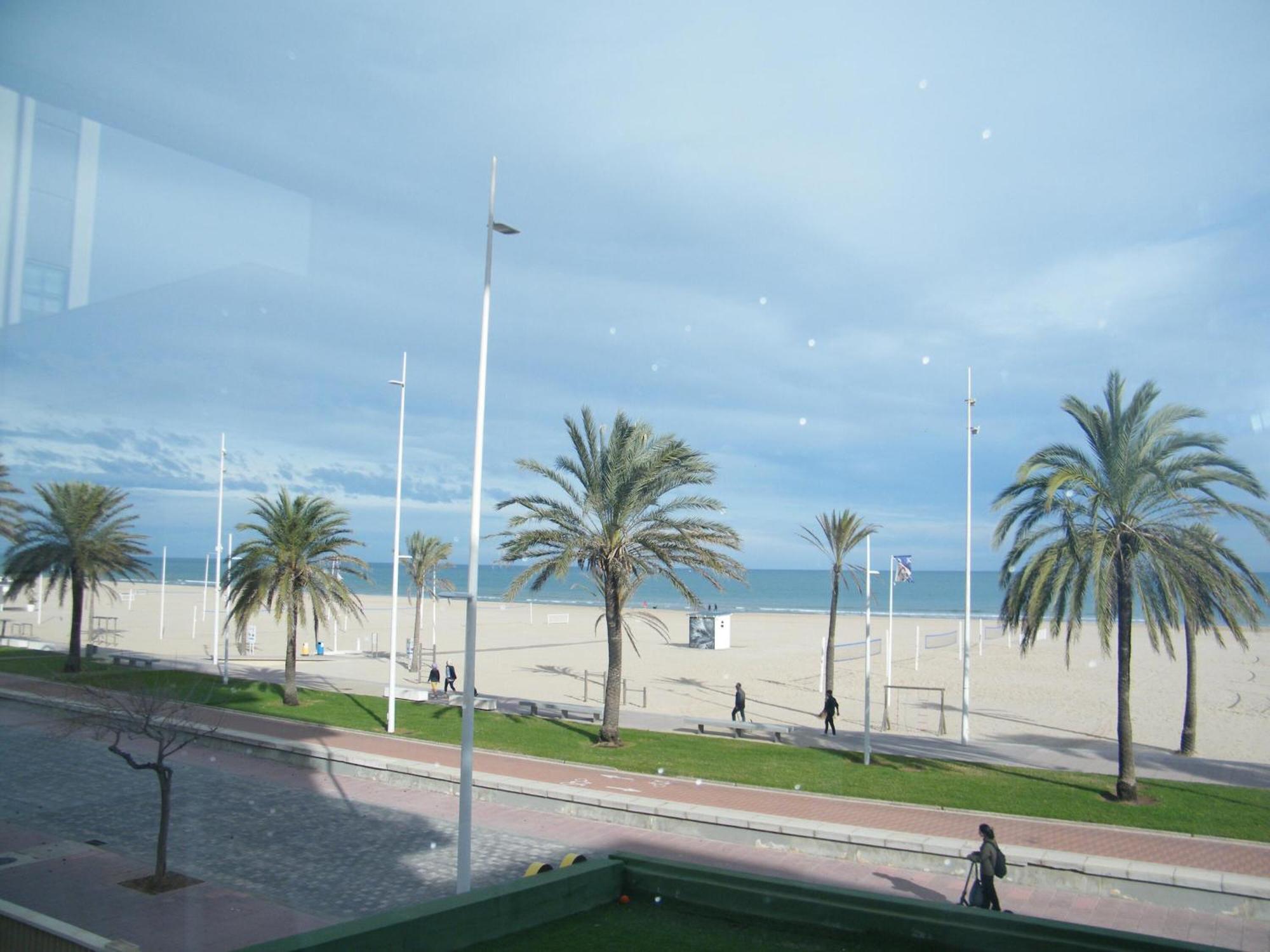 Apartamento En Playa De Gandia: 1 Dormitorio, Frente Al Mar, A/a, Piscina, Parking, Exclusivo Familias - Es-314-9 Apartment *