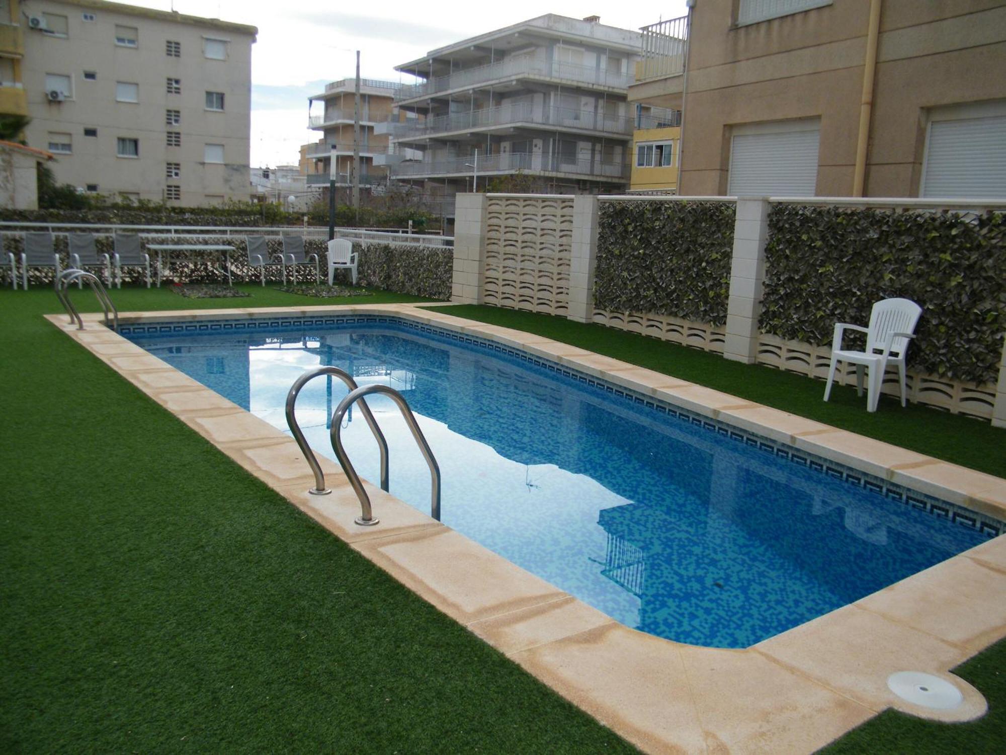 Apartamento En Playa De Gandia: 1 Dormitorio, Frente Al Mar, A/a, Piscina, Parking, Exclusivo Familias - Es-314-9 Gandia