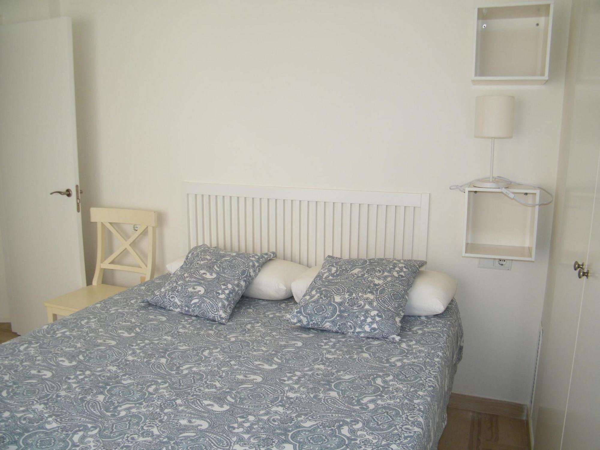 Apartamento En Playa De Gandia: 1 Dormitorio, Frente Al Mar, A/a, Piscina, Parking, Exclusivo Familias - Es-314-9 *
