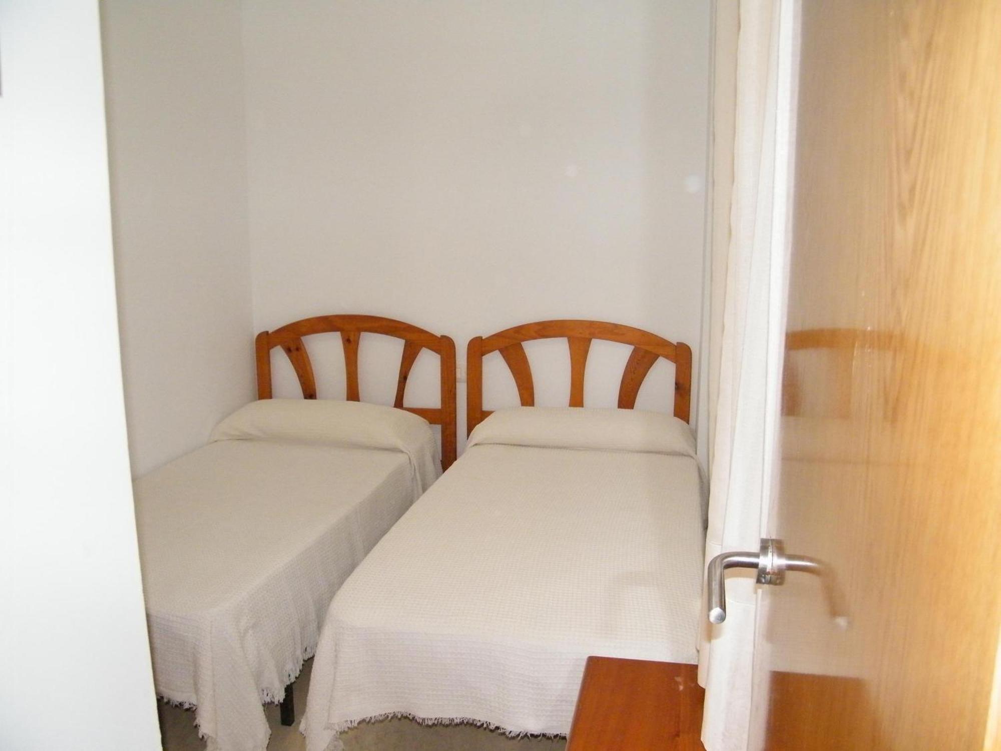 Con A/c, 2 Y Terraza En Gandia, Cerca De Comercios Y Playa - Es-314-20 Apartamento *