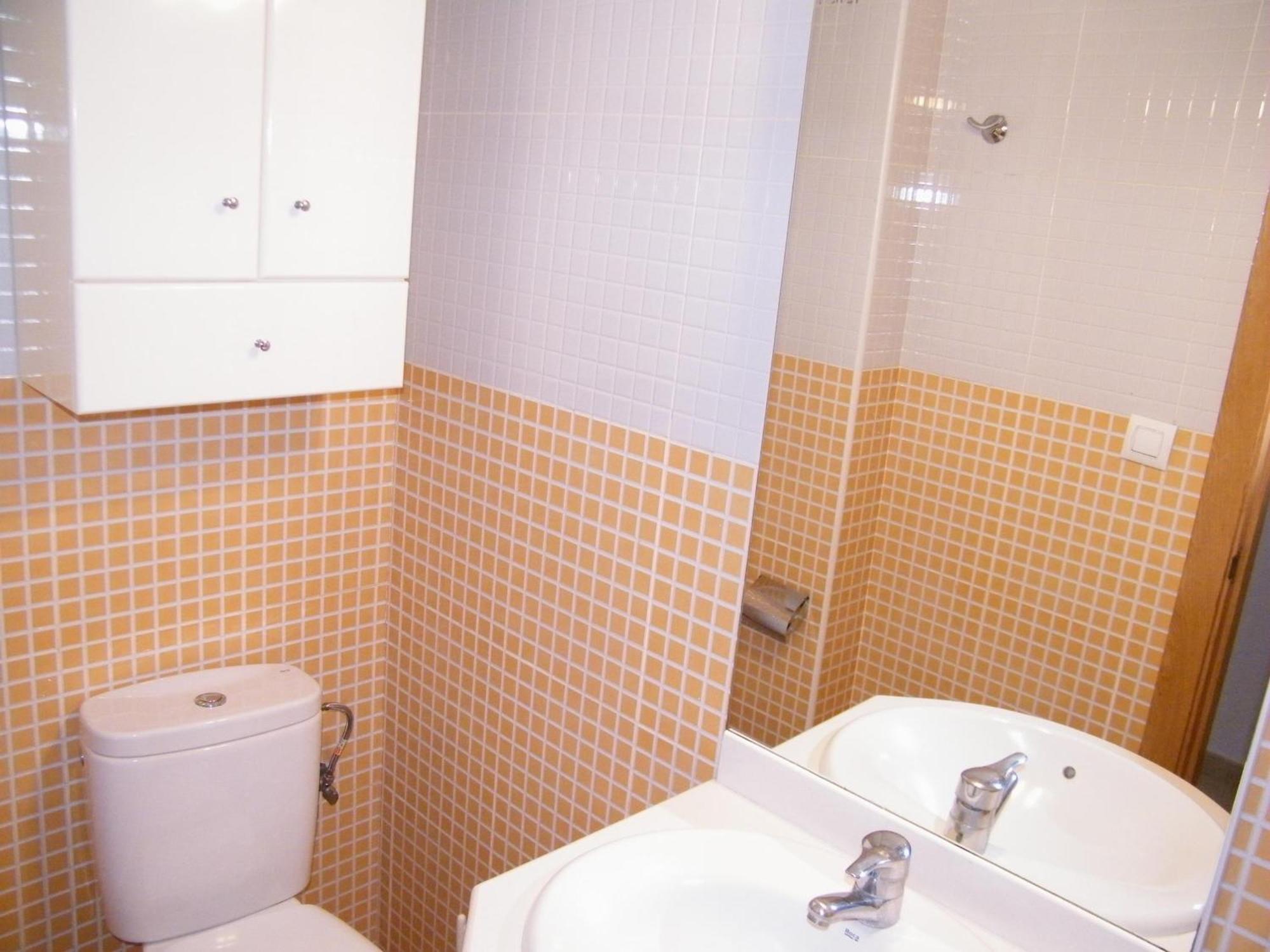 Con A/c, 2 Y Terraza En Gandia, Cerca De Comercios Y Playa - Es-314-20 Apartamento *