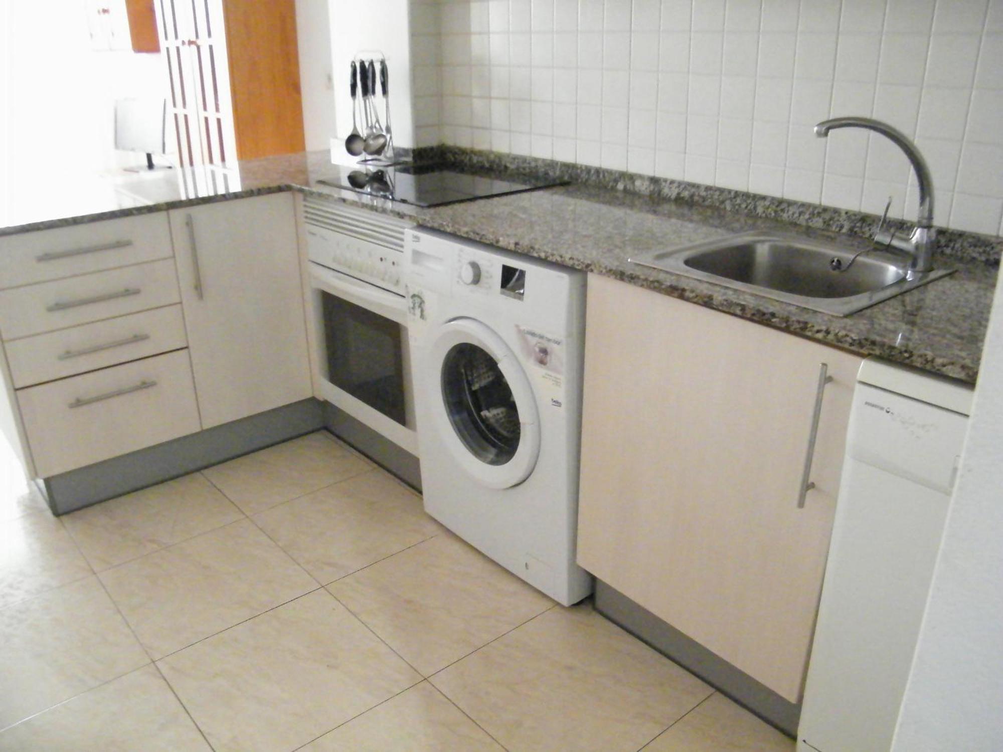 Con A/c, 2 Y Terraza En Gandia, Cerca De Comercios Y Playa - Es-314-20 * Gandía