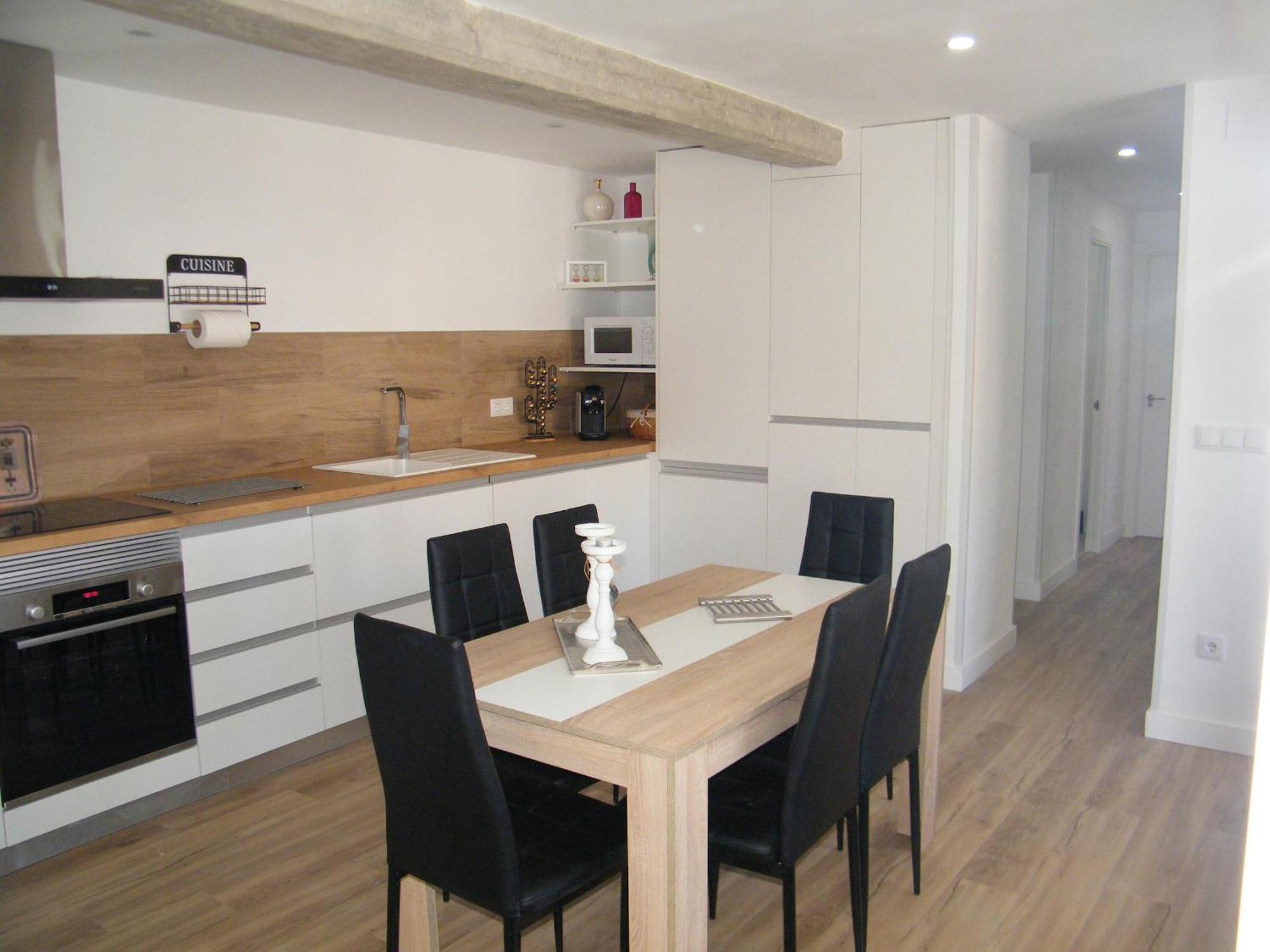 Playa De Gandia, Renovado En Primera Linea Con Terraza, Aire Acondicionado Y Parking - Es-314-22 * Gandía