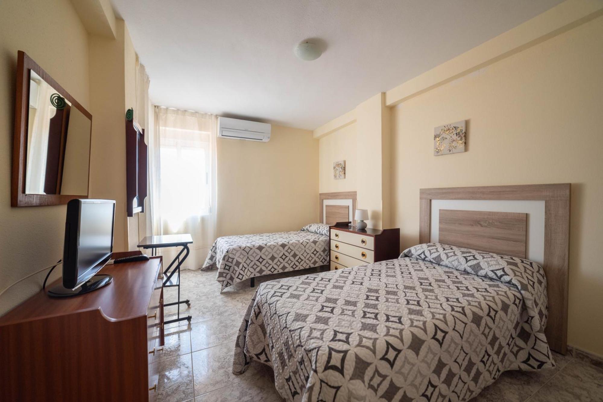 Apartamento De 2 Con Terraza Solo Familias Gandía