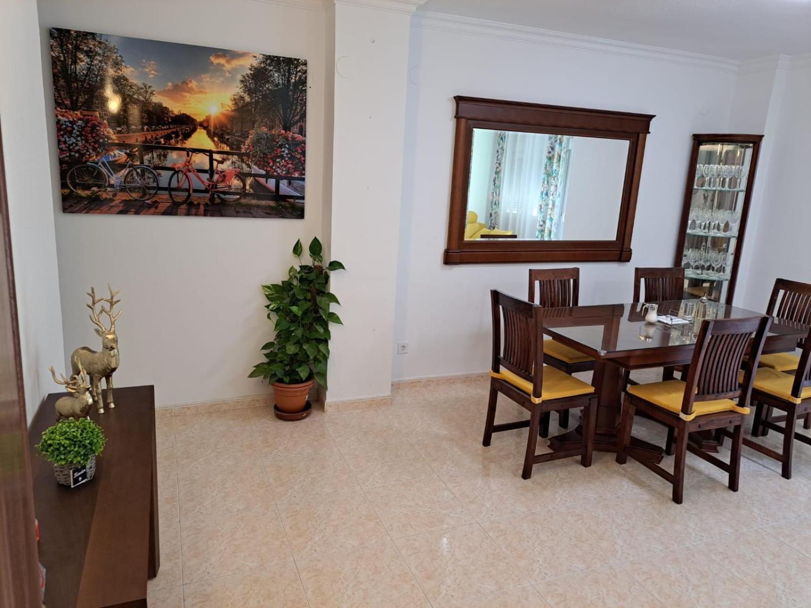 Habitación en casa particular Continental - Private Tv