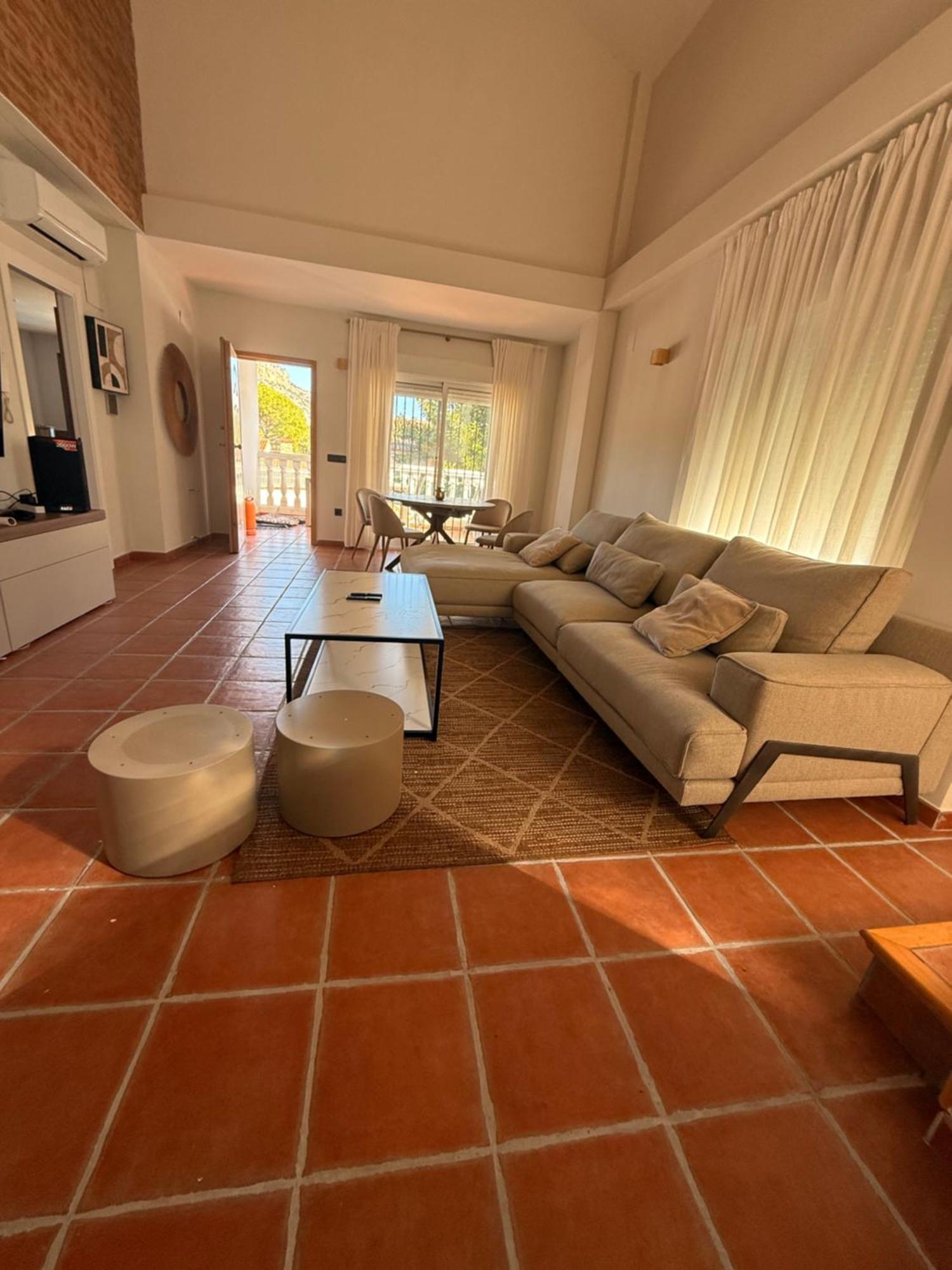 Villa Apolo *