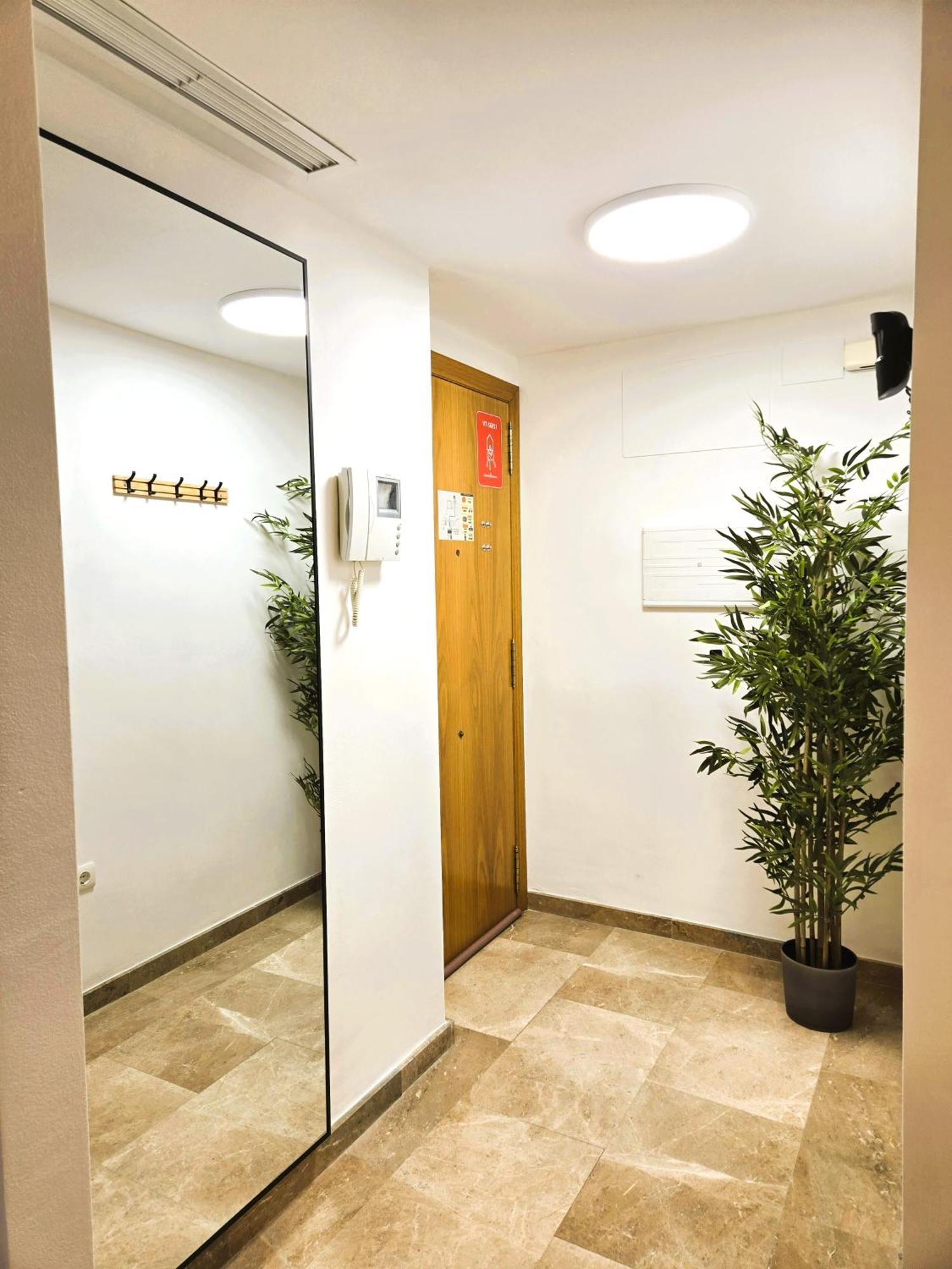 Enjoy Apartment *