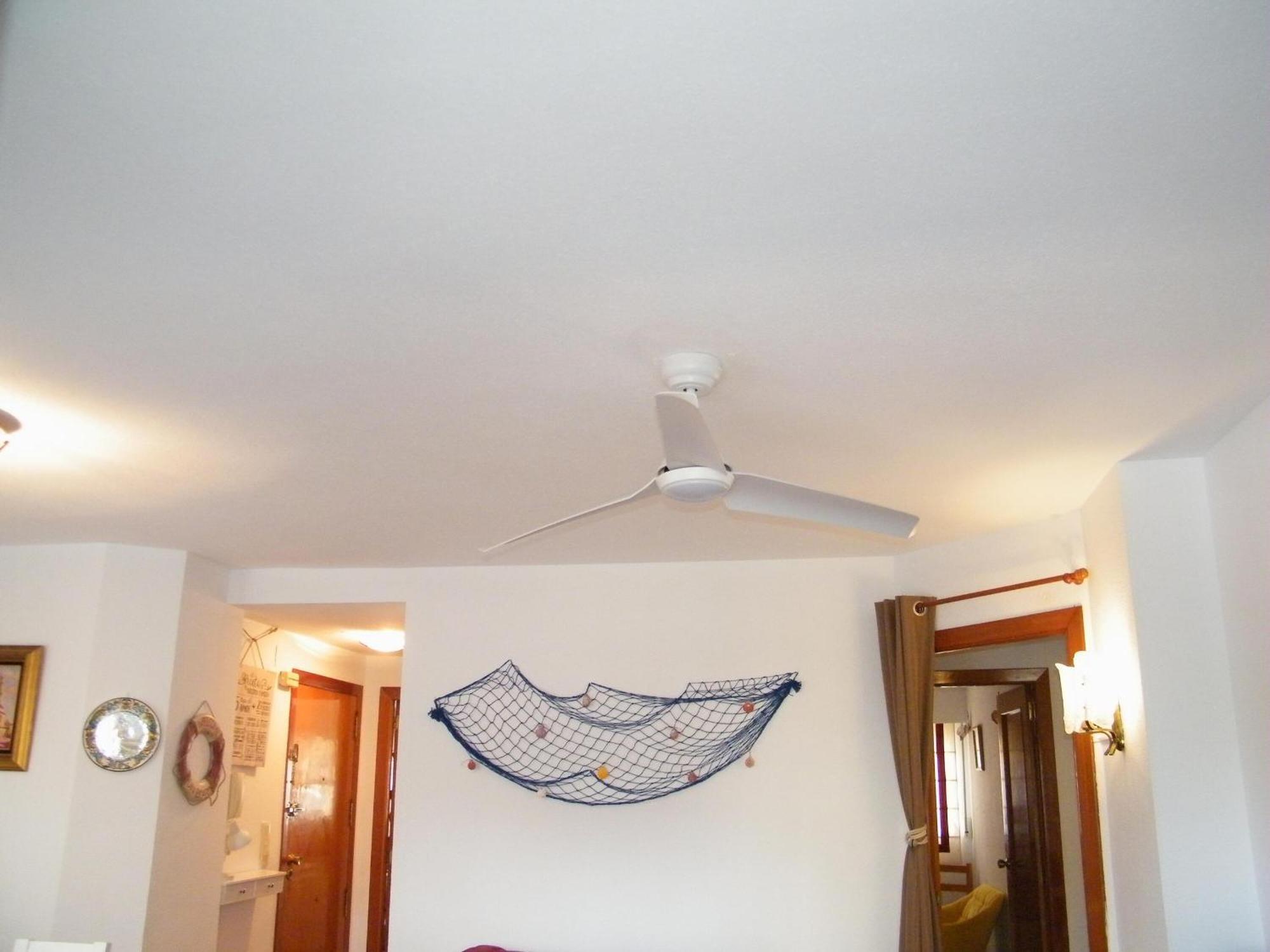 Apartamento De Tres En Playa De Gandia. Aire Acondicionado. Exclusivo Familias - Es-314-30