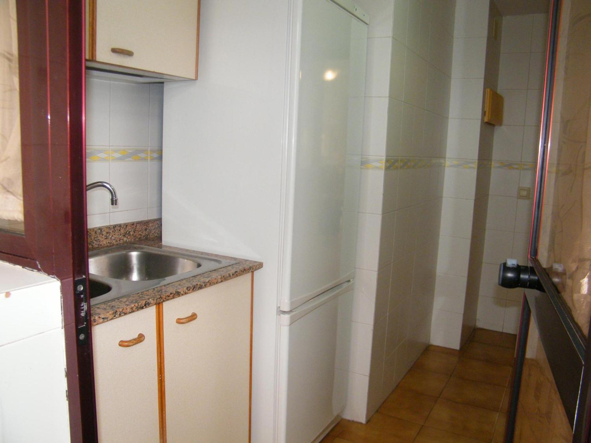 Apartamento Playa De Junto Al Paseo Rosa De Vientos, De 3 Con Piscina. Exclusivo Familias - Es-314-33 *