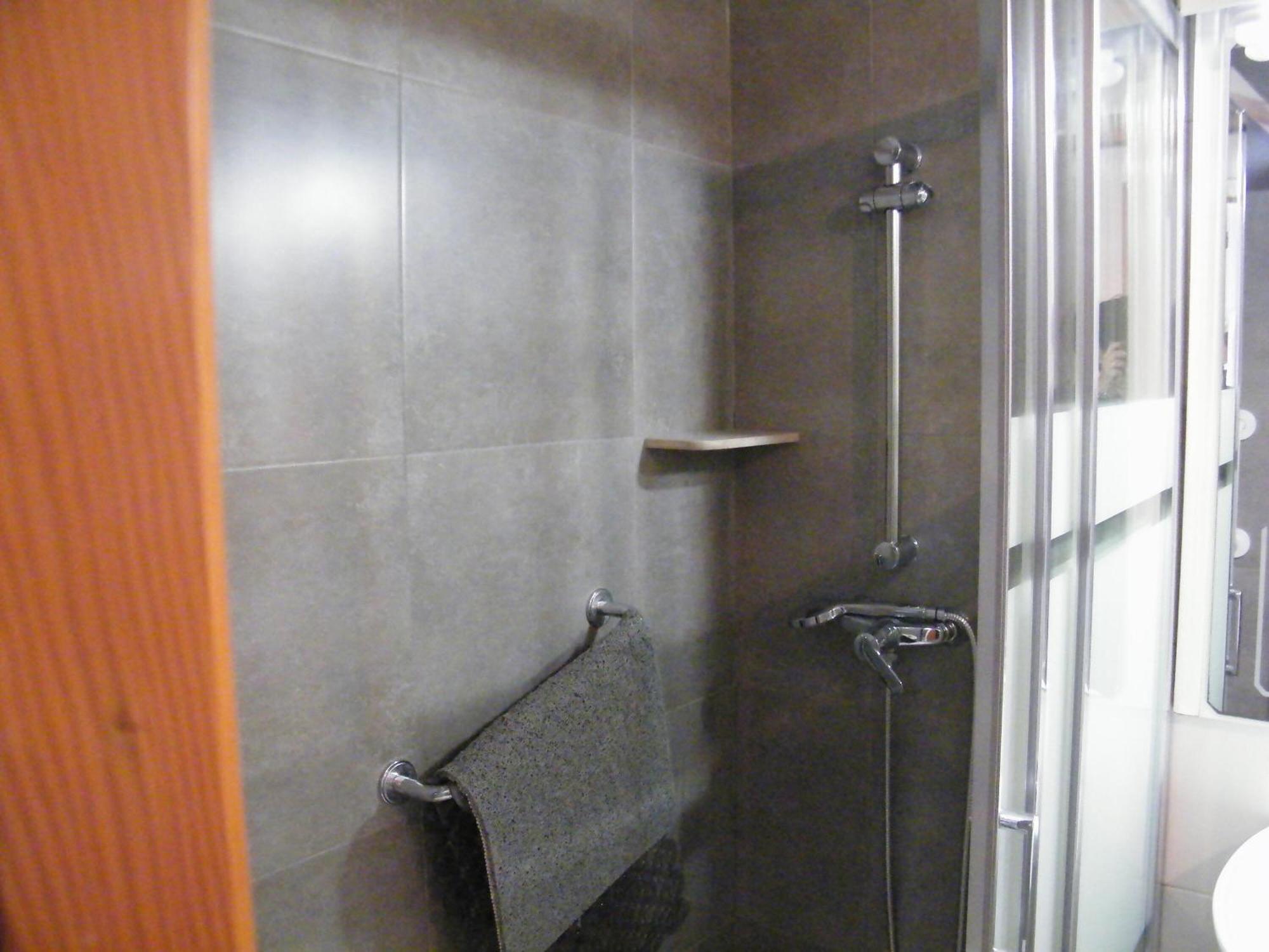 De Tres En Playa De Gandia. Aire Acondicionado. Exclusivo Familias - Es-314-30 Apartamento