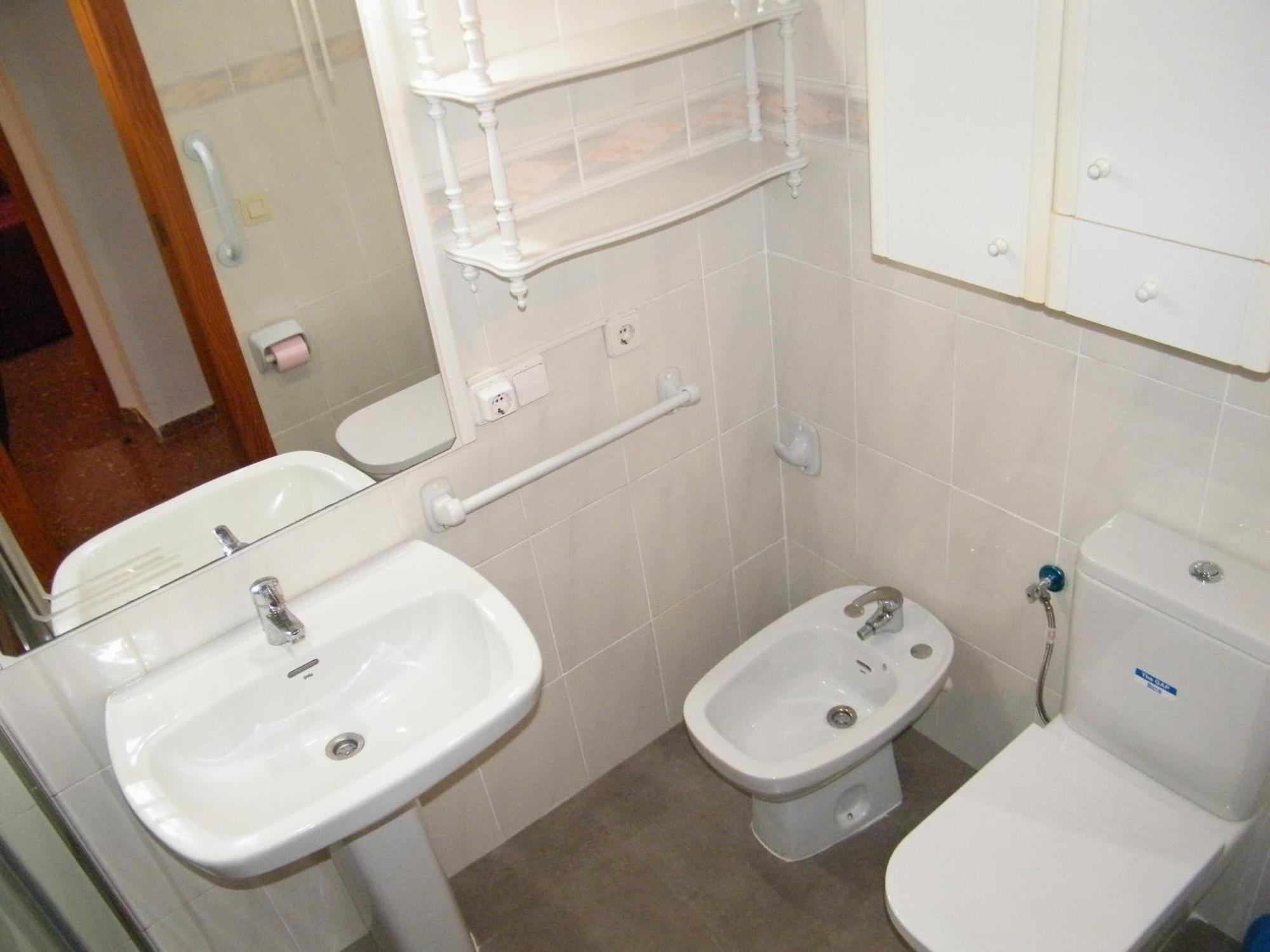 Apartamento De Tres En Playa De Gandia. Aire Acondicionado. Exclusivo Familias - Es-314-30 *