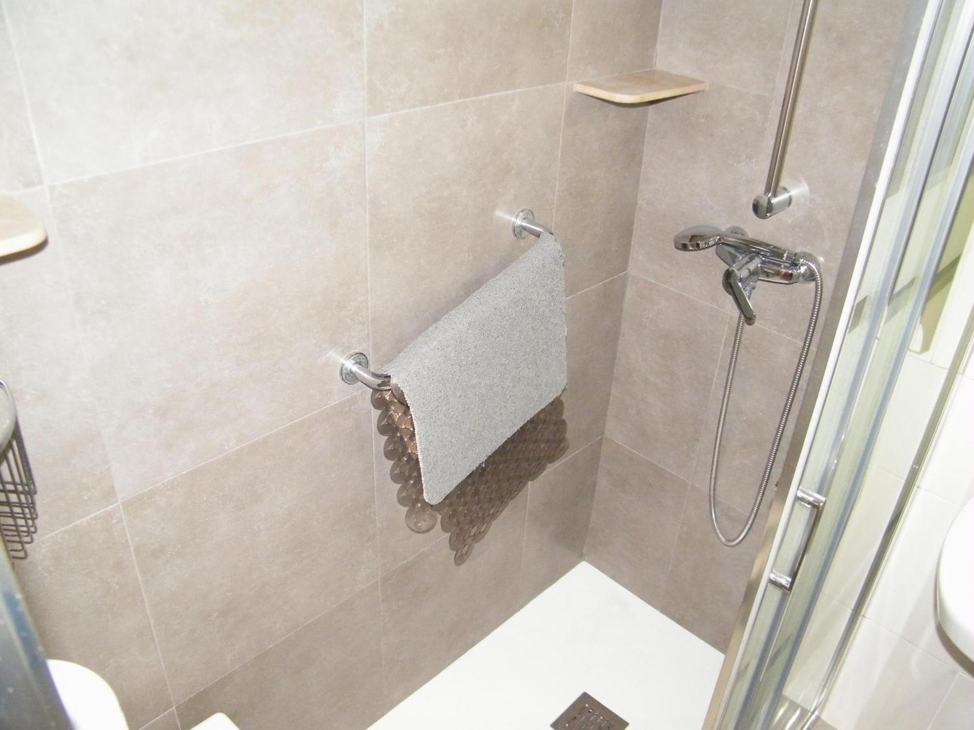 De Tres En Playa De Gandia. Aire Acondicionado. Exclusivo Familias - Es-314-30 Apartamento