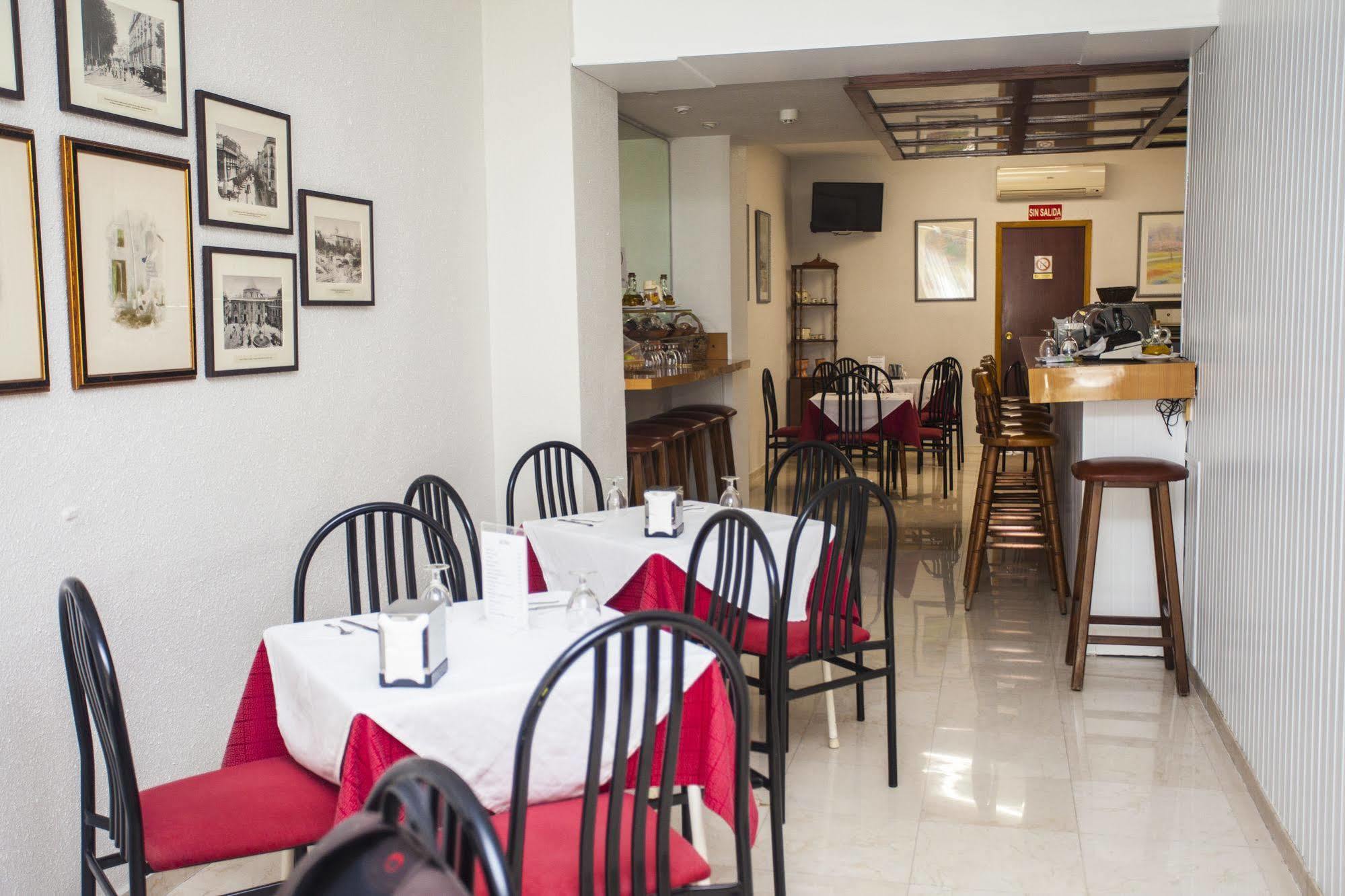 Naranjos Hotel