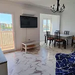 Apartamento Con Vista Al Puerto