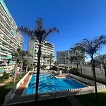 Modern Apartment With A Big Pool And Free Parking
