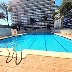 Modern Apartment With A Big Pool And Free Parking