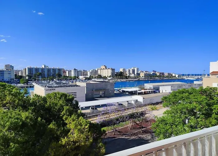 Apartamento Con Vista Al Puerto