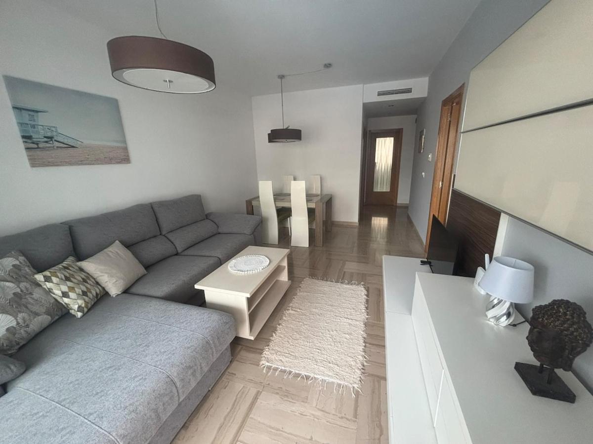 Modern With A Big Pool And Free Parking Gandía
