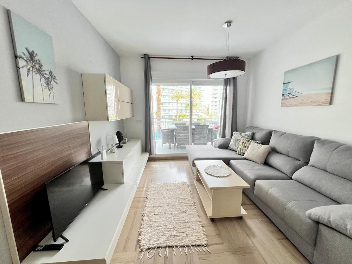 Apartamento Modern With A Big Pool And Free Parking *