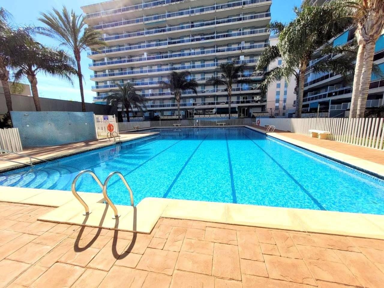 Modern With A Big Pool And Free Parking Gandía