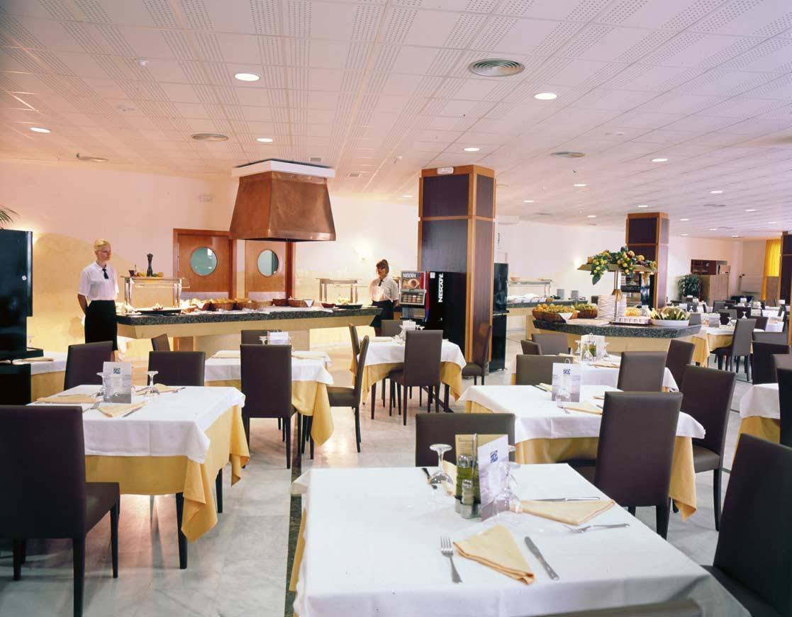 Rh Arena Hotel