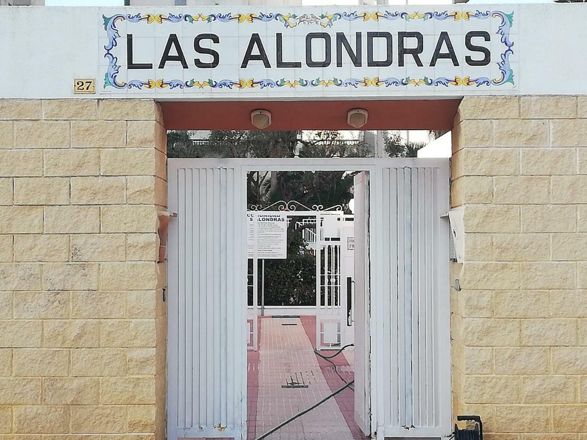Las Alondras